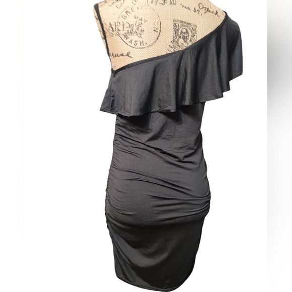 Elegant Black One-Shoulder Dress SIZE S/M - Picture 3 of 6